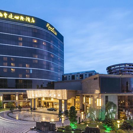 Royal Century Hotel Shanghai Bagian luar foto
