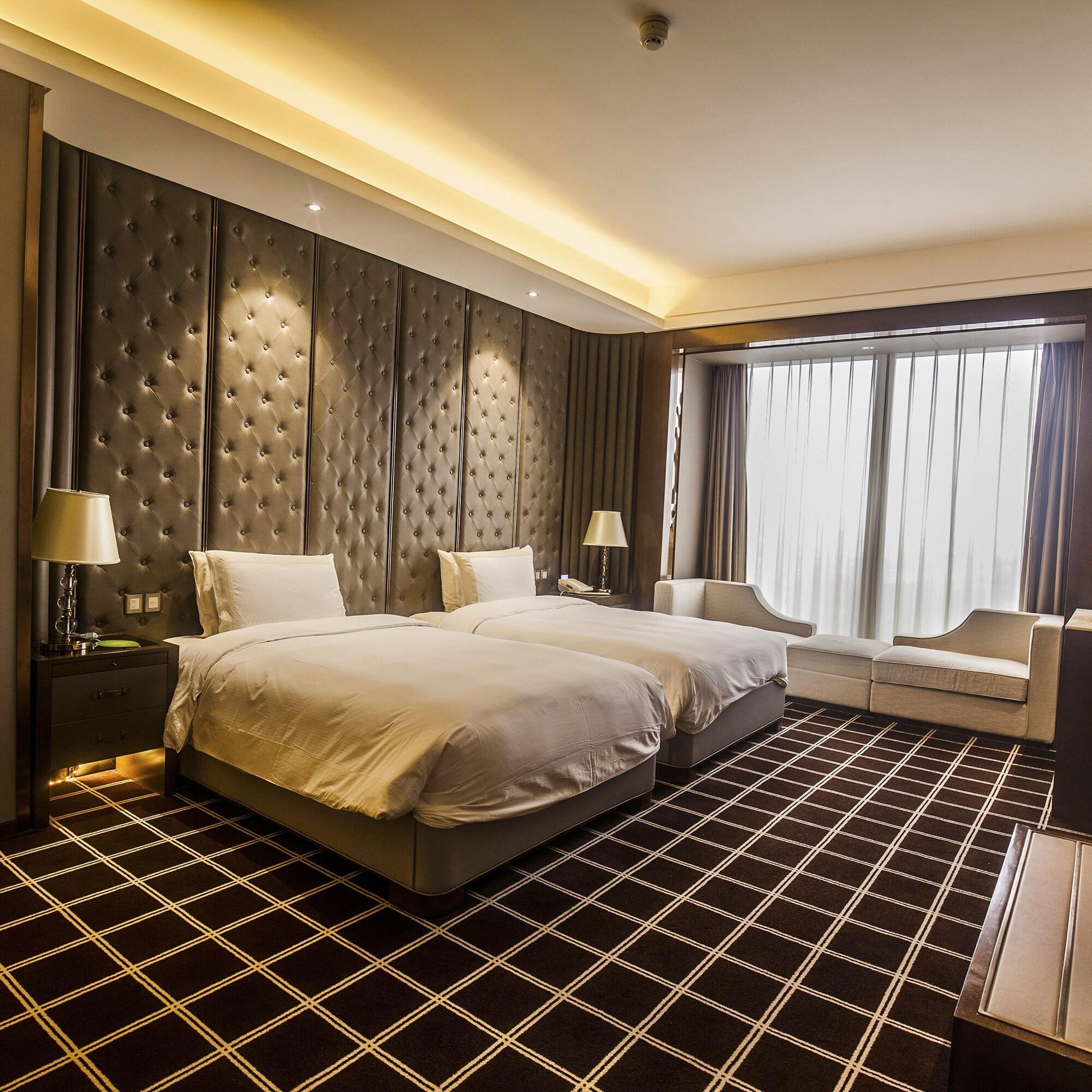 Royal Century Hotel Shanghai Bagian luar foto