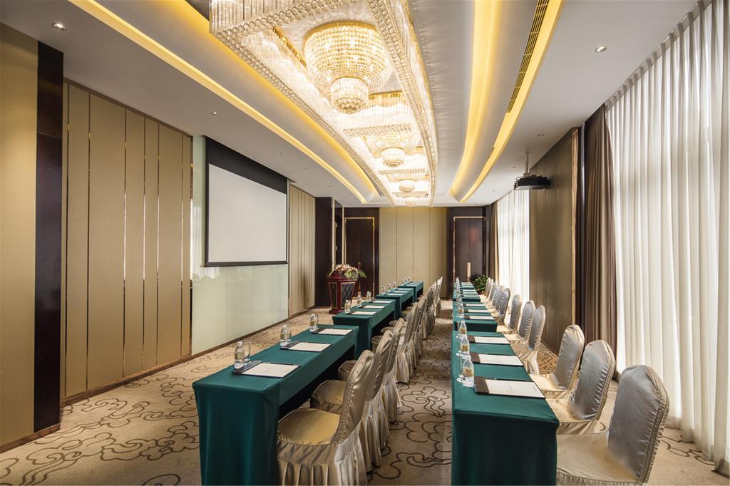 Royal Century Hotel Shanghai Bagian luar foto