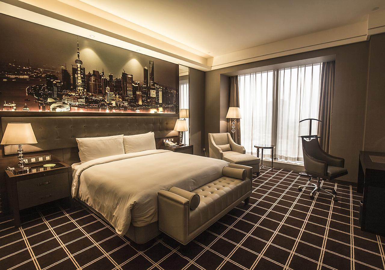 Royal Century Hotel Shanghai Bagian luar foto