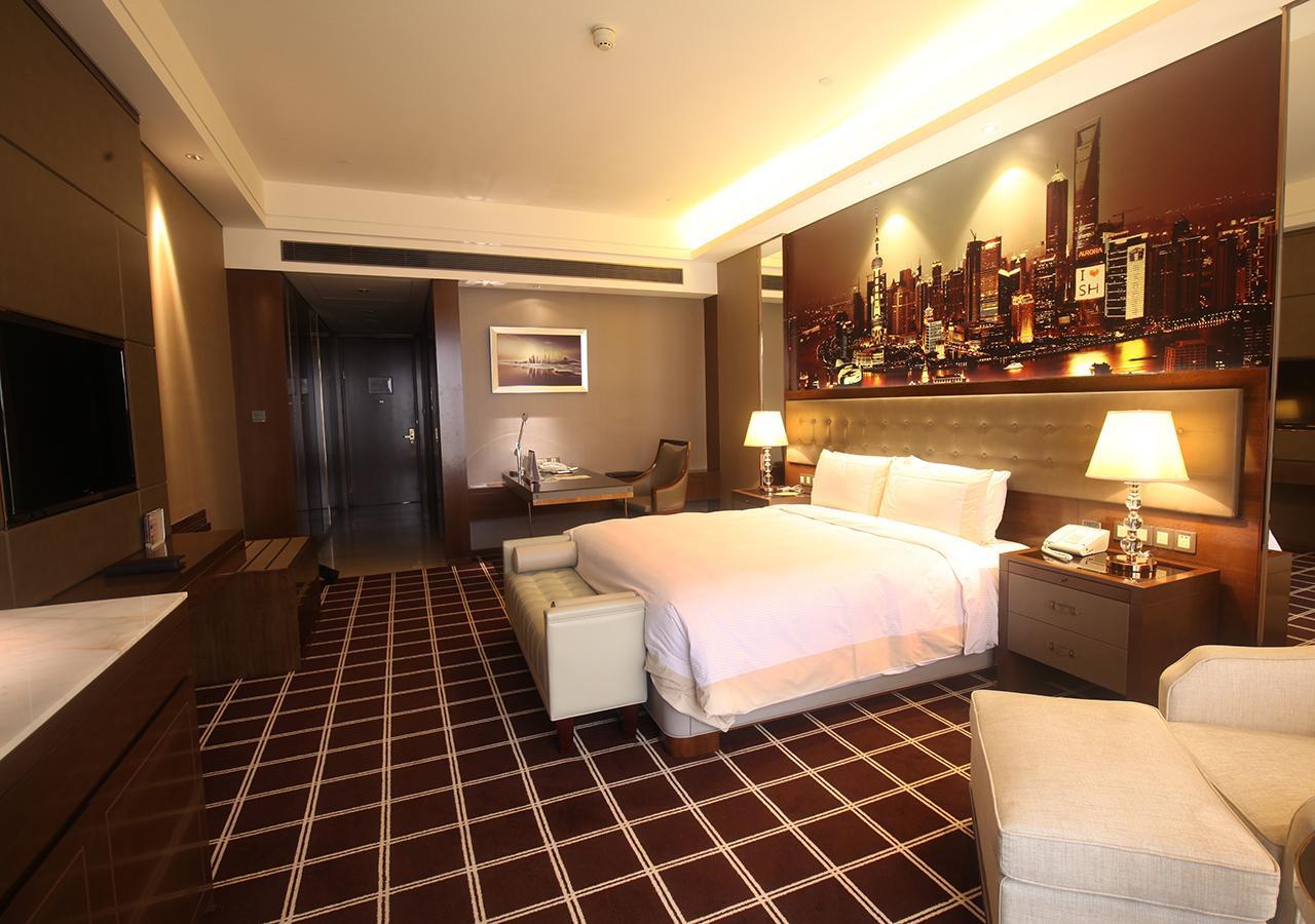 Royal Century Hotel Shanghai Bagian luar foto