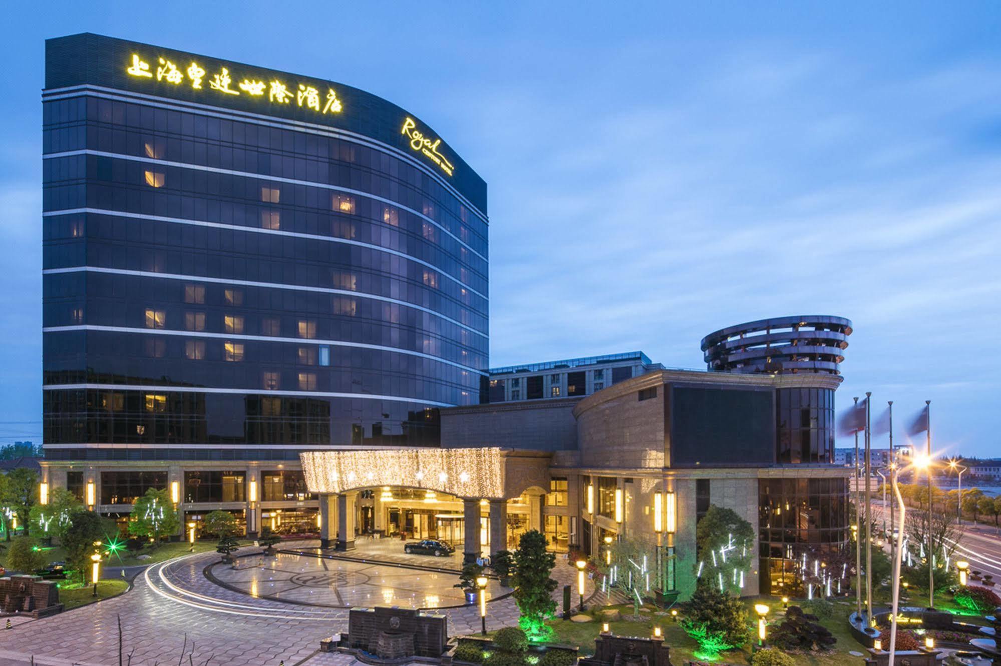 Royal Century Hotel Shanghai Bagian luar foto